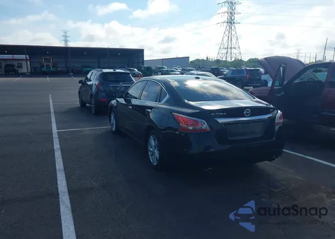 2015 Nissan Altima 2.5 Sv z USA, uszkodzony, nr VIN 1N4AL3AP2FC429162